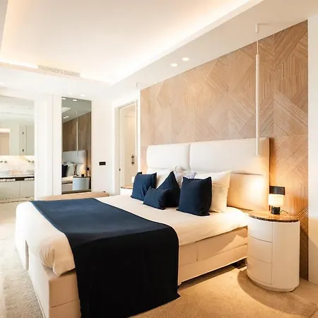 Absolute High End With Pool & Jacuzzi فيلة